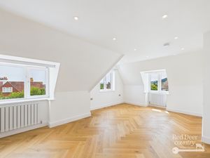 Living Room- click for photo gallery